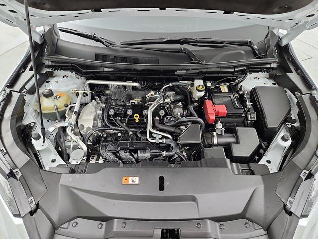Photo of 2024 White Mitsubishi Outlander