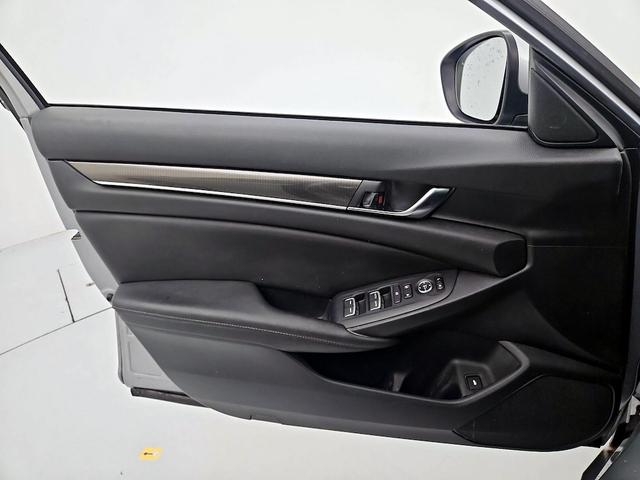 Photo of 2019 Silver Honda Accord