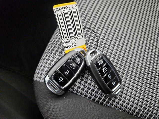 Photo of 2021 Gray Hyundai KONA