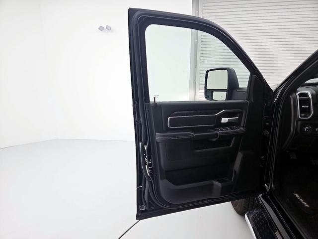 Photo of 2024 Black RAM 2500