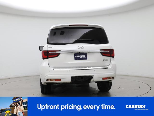 Photo of 2022 White INFINITI QX80