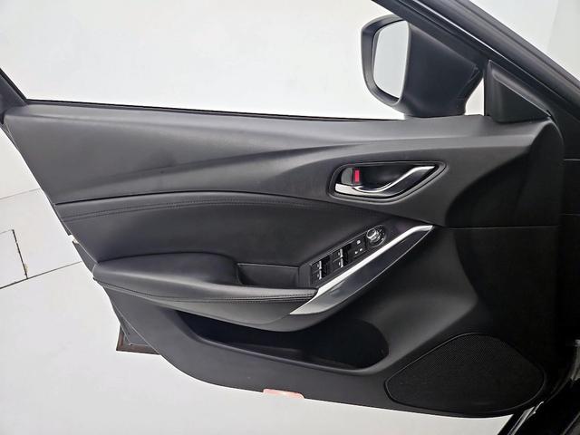 Photo of 2017 Black Mazda Mazda6