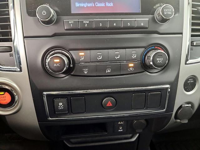 Photo of 2018 Black Nissan Titan