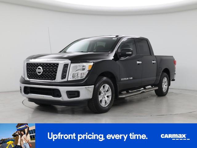 Photo of 2018 Black Nissan Titan