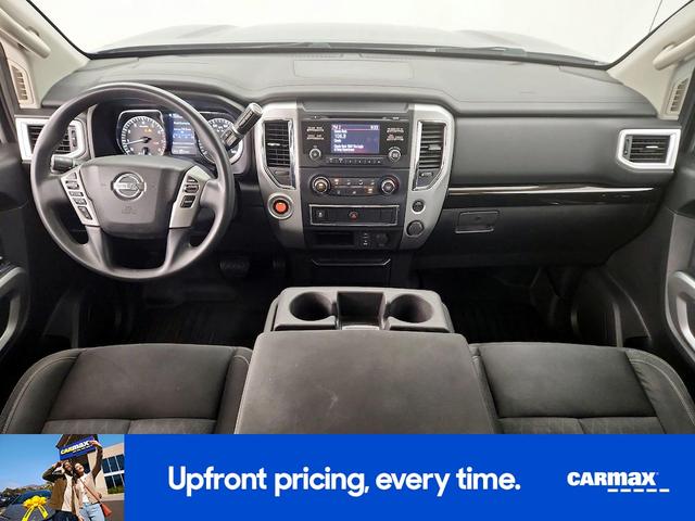 Photo of 2018 Black Nissan Titan