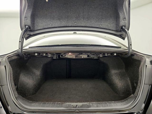 Photo of 2019 Black Nissan Altima