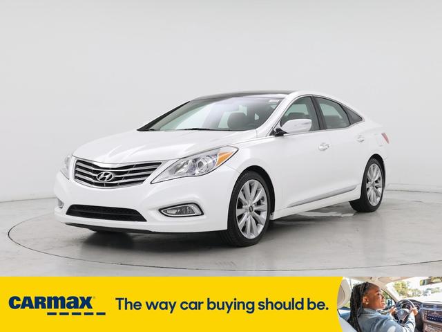 Photo of 2014 White Hyundai Azera