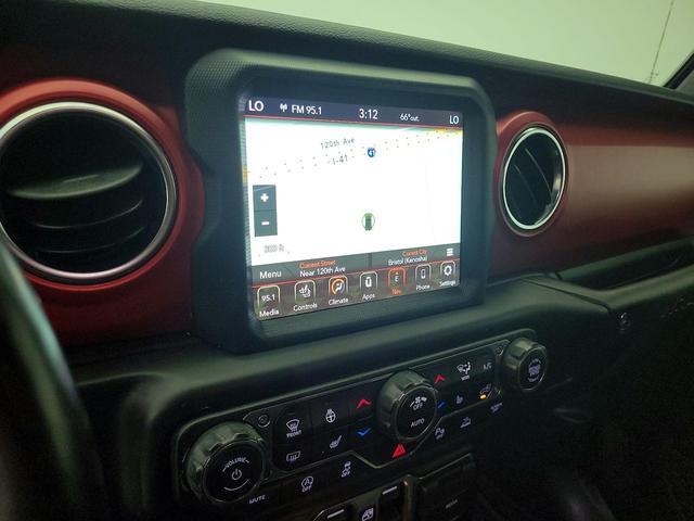 Photo of 2021 Gray Jeep Wrangler