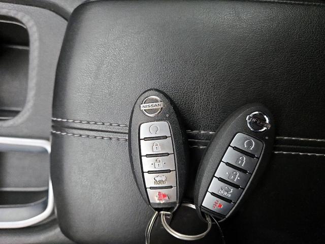 Photo of 2023 Black Nissan Sentra