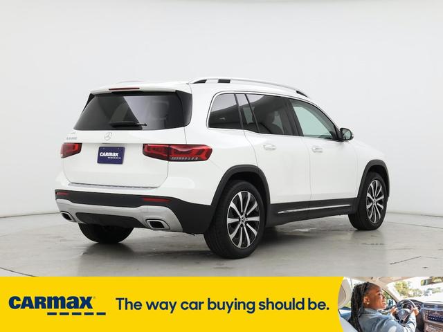 Photo of 2022 White Mercedes-Benz GLB 250