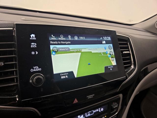 Photo of 2019 Gray Honda Pilot