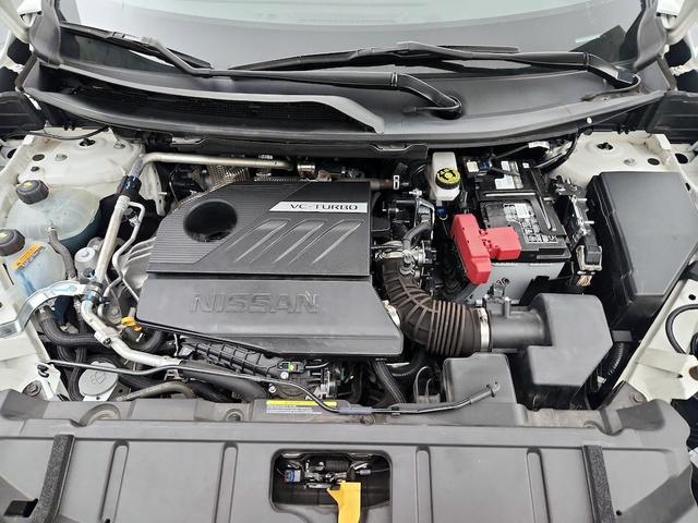 Photo of 2023 White Nissan Rogue