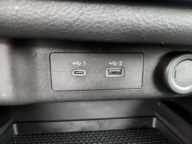 Photo of 2023 White Nissan Rogue