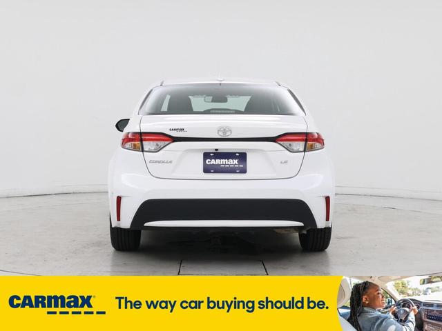 Photo of 2022 White Toyota Corolla