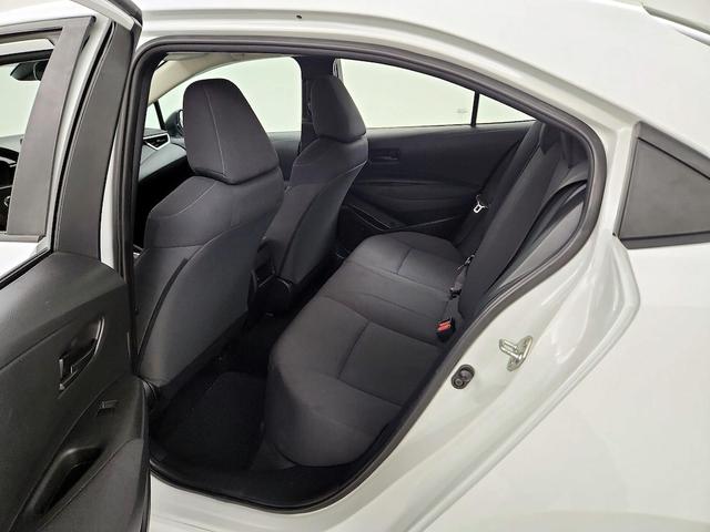 Photo of 2022 White Toyota Corolla