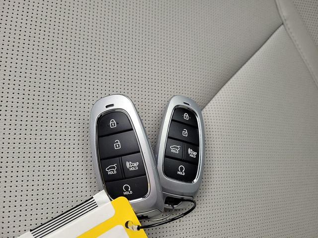 Photo of 2023 Red Hyundai TUCSON