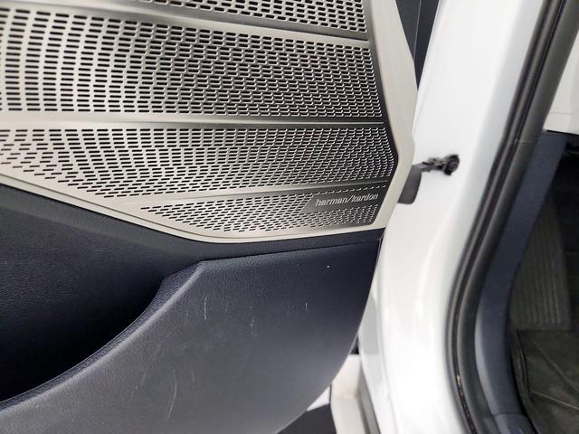 Photo of 2022 White Hyundai PALISADE