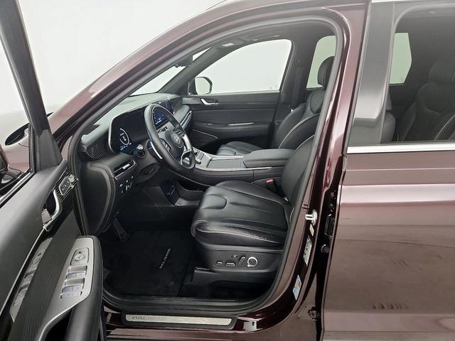 Photo of 2024 Burgundy Hyundai PALISADE
