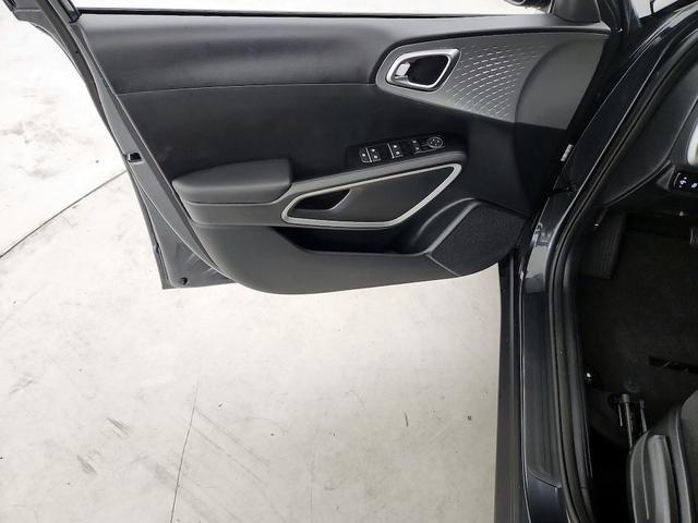 Photo of 2023 Gray Kia Soul
