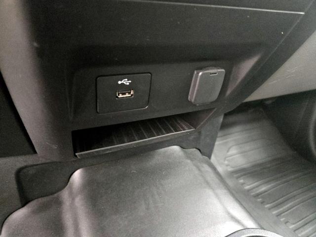 Photo of 2019 White Ford F-150