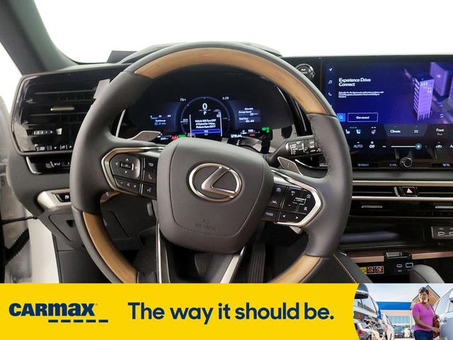 Photo of 2025 White Lexus RX 350h