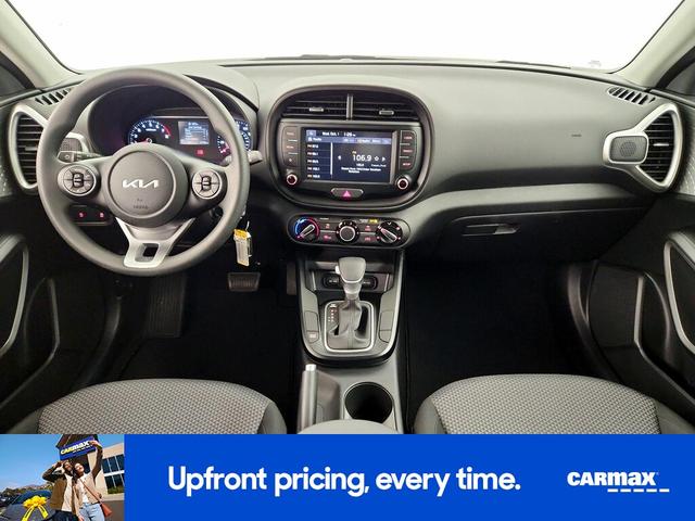 Photo of 2022 Gray Kia Soul