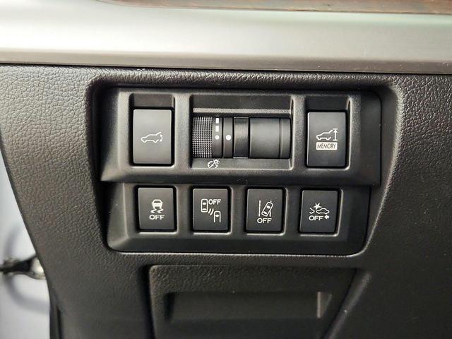 Photo of 2019 Gray Subaru Outback