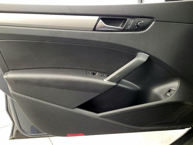 Photo of 2021 Gray Volkswagen Passat