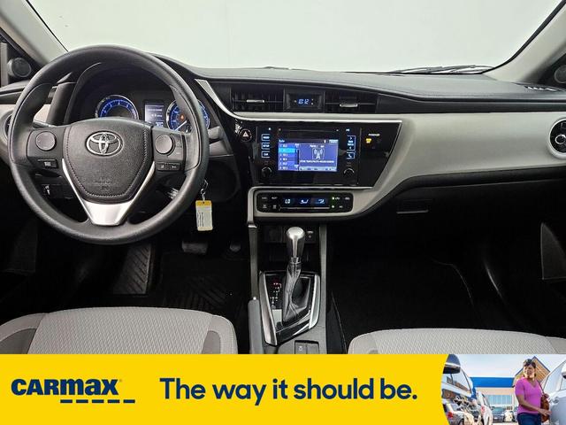 Photo of 2017 Blue Toyota Corolla