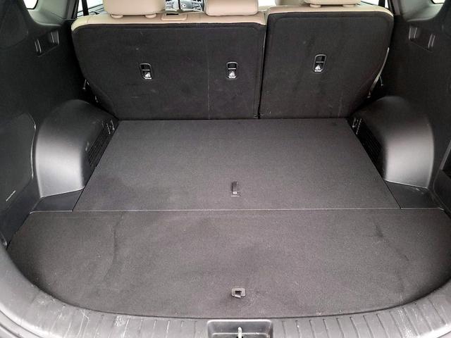 Photo of 2022 Black Hyundai SANTA FE