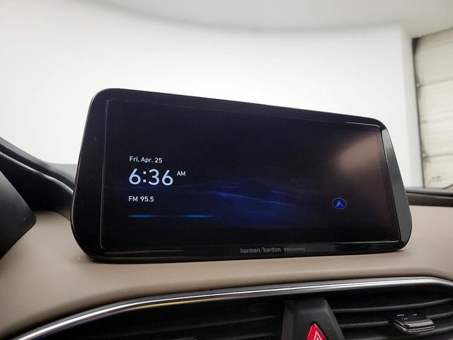 Photo of 2022 Black Hyundai SANTA FE