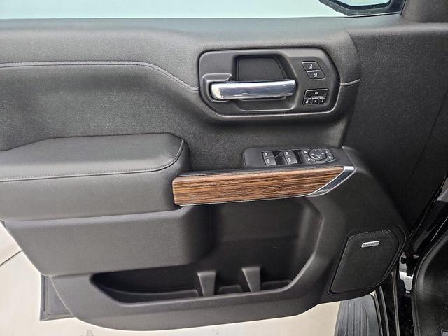 Photo of 2020 Black Chevrolet Silverado 1500
