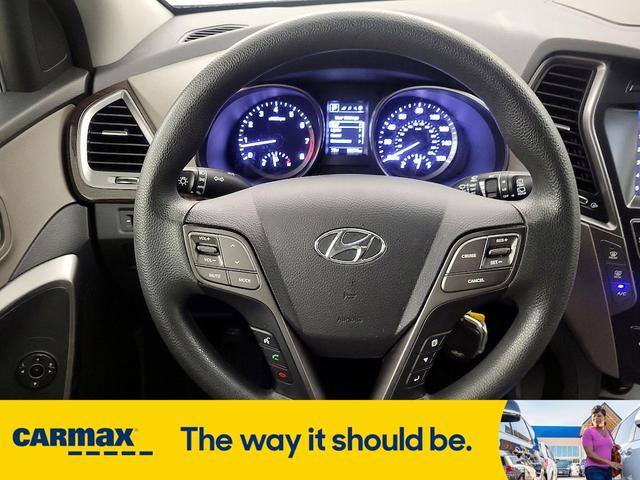 Photo of 2018 Silver Hyundai SANTA FE