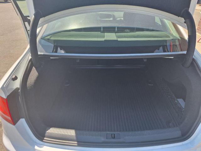 Photo of 2011 Ibis White Audi A4