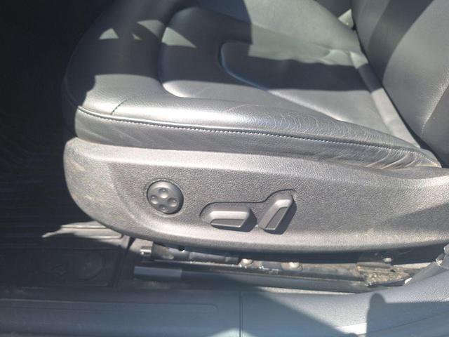 Photo of 2011 Ibis White Audi A4
