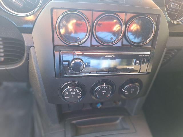 Photo of 2006 Marble White Mazda MX-5 Miata