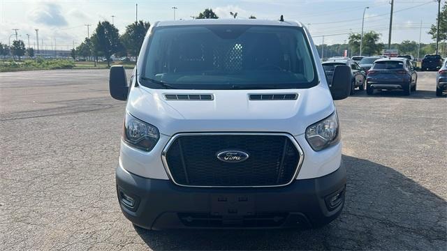 Photo of 2023 Oxford White Ford Transit-250