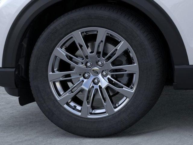 Photo of 2025 Space White Metallic Ford Explorer