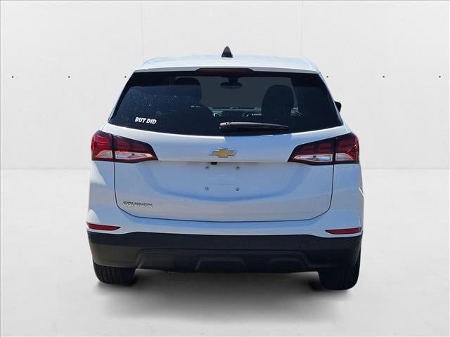 Photo of 2023 Summit White Chevrolet Equinox