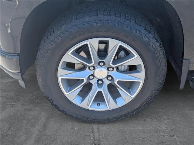 Photo of 2020 Black Chevrolet Silverado 1500