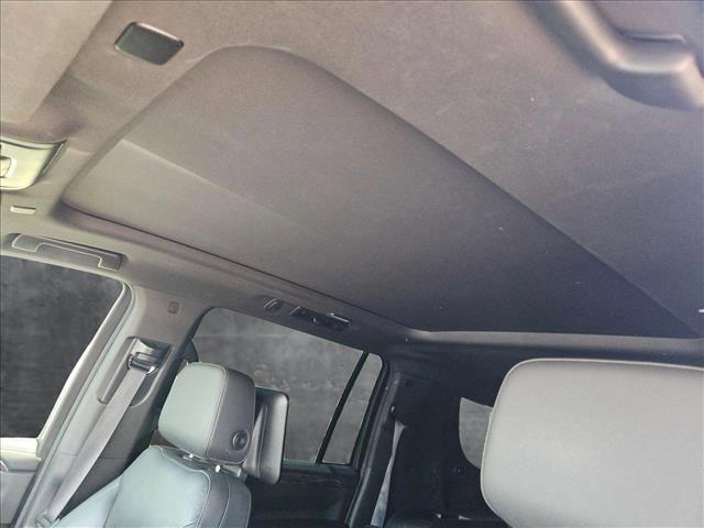 Photo of 2021 Summit White Chevrolet Suburban