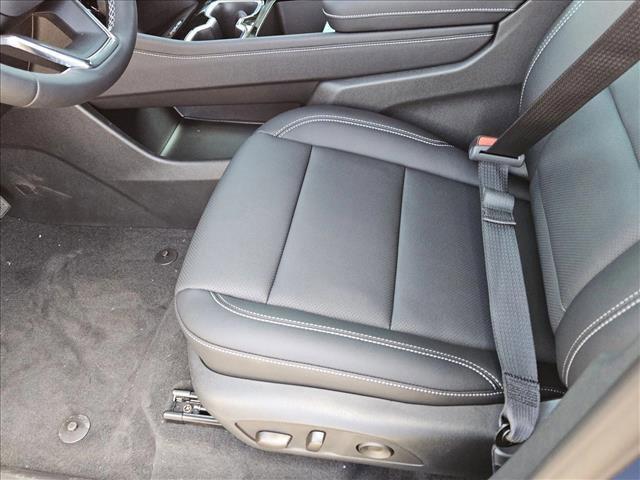 Photo of 2025 Lakeshore Blue Metallic Chevrolet Traverse