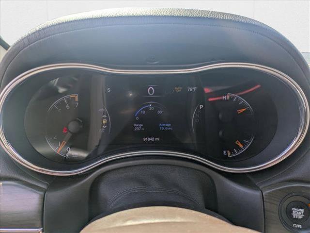 Photo of 2016 Ivory 3-Coat Jeep Grand Cherokee