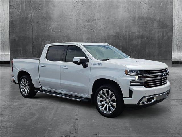 Photo of 2021 Iridescent Pearl Tricoat Chevrolet Silverado 1500