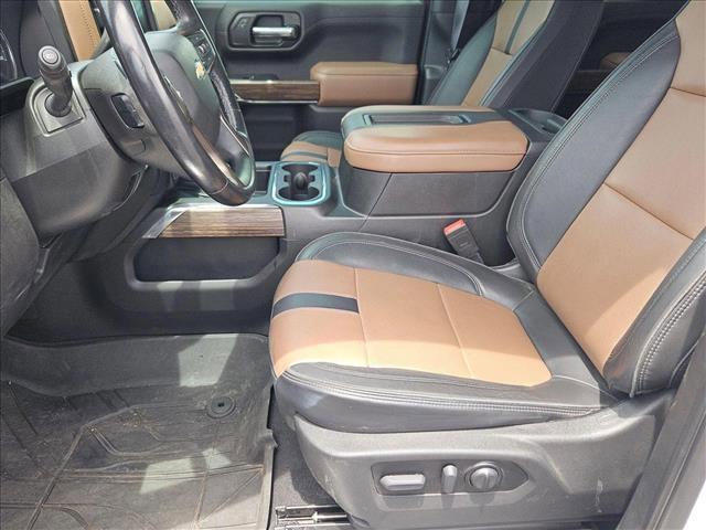 Photo of 2021 Iridescent Pearl Tricoat Chevrolet Silverado 1500