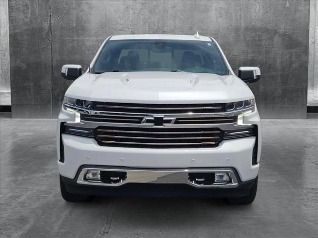 Photo of 2021 Iridescent Pearl Tricoat Chevrolet Silverado 1500