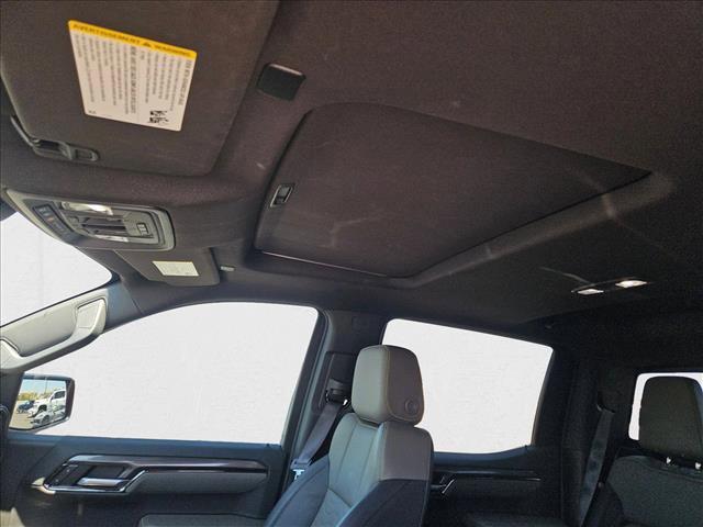 Photo of 2022 Red Hot Chevrolet Silverado 1500