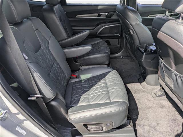 Photo of 2024 Wolf Gray Kia Telluride