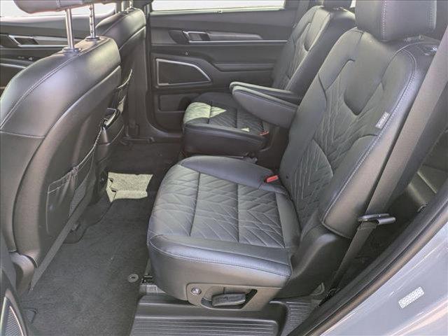 Photo of 2024 Wolf Gray Kia Telluride
