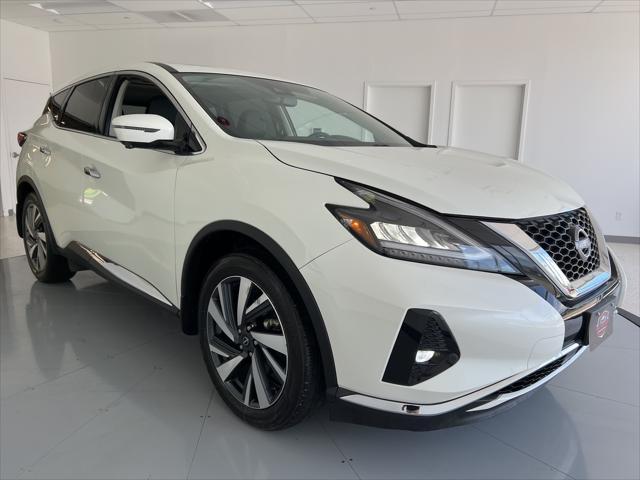 Photo of 2023 Pearl White Tricoat Nissan Murano